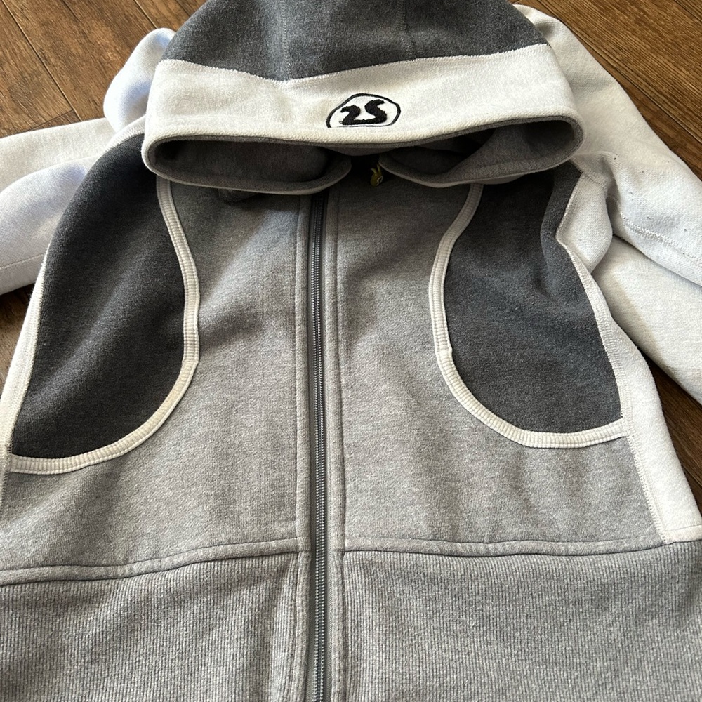 Lululemon Athletica Gray and White Women's scuba Hoodie